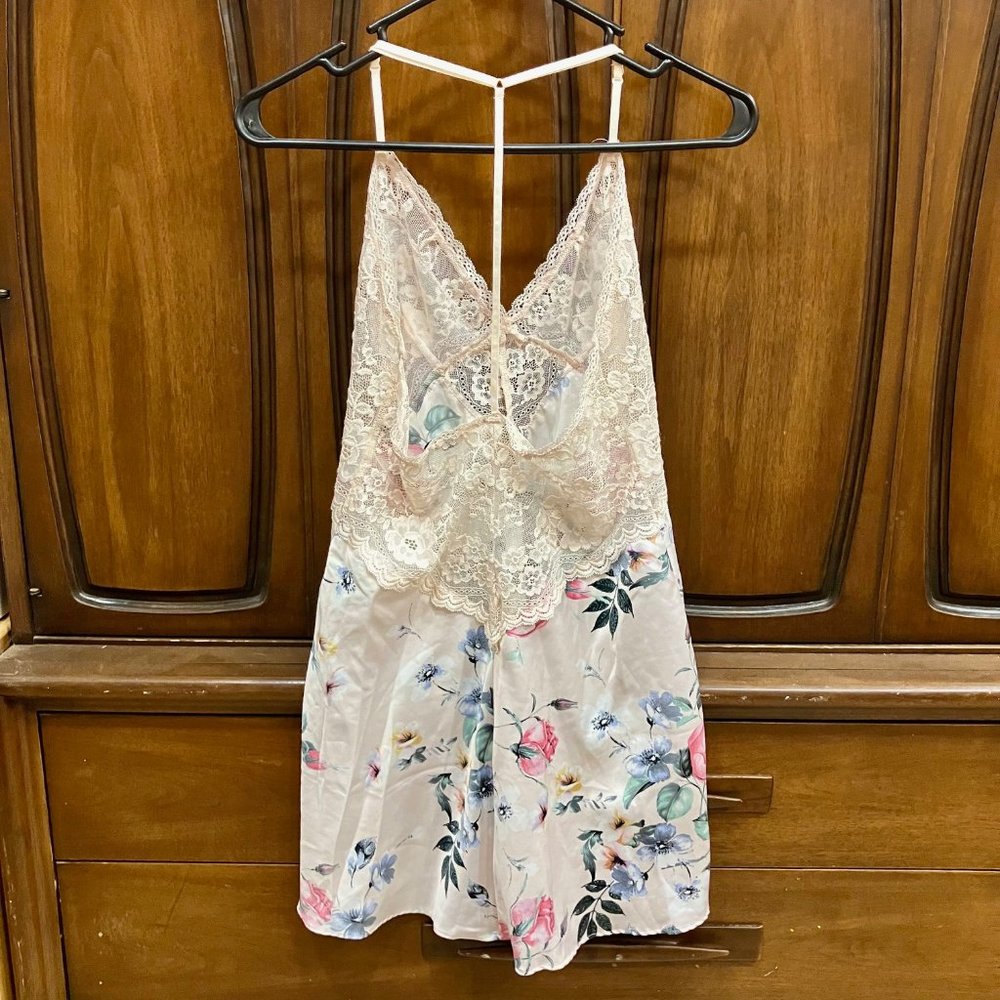 In Bloom by Jon quil Lace Satin Chamise